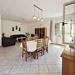 Bella Vista * Villarios