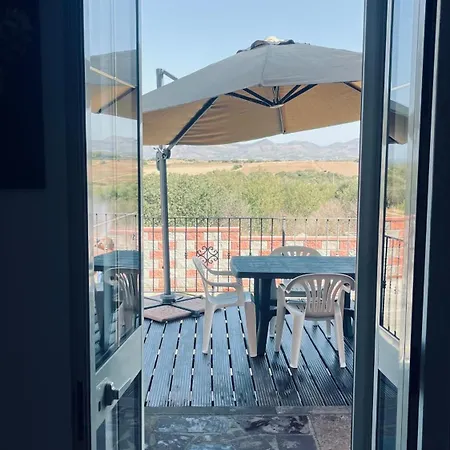 Bella Vista * Villarios