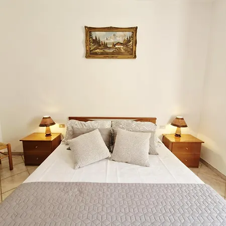 Bella Vista Villarios